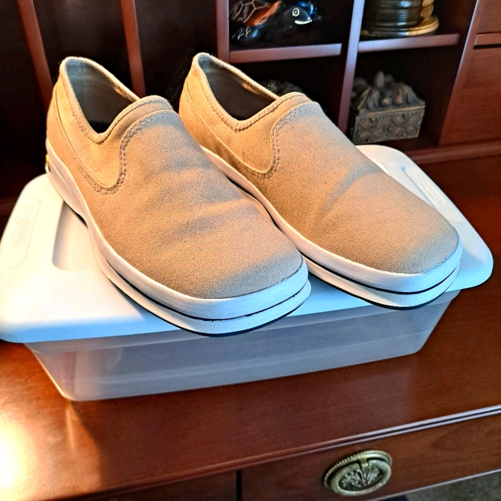 Sebago Docksides